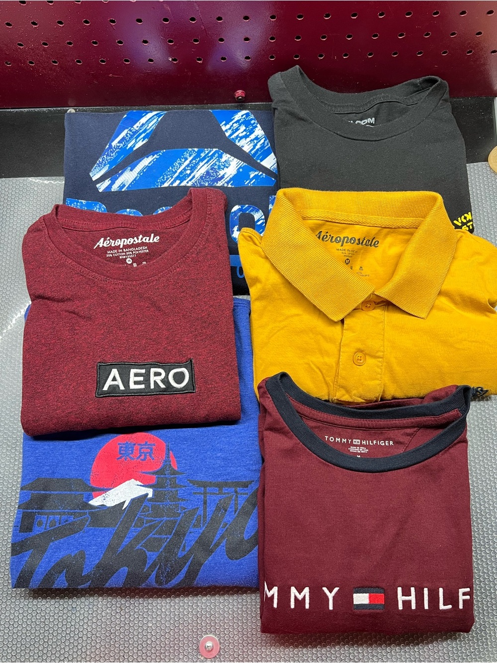 Lot of 6 men's T-shirts – Sizes M and L